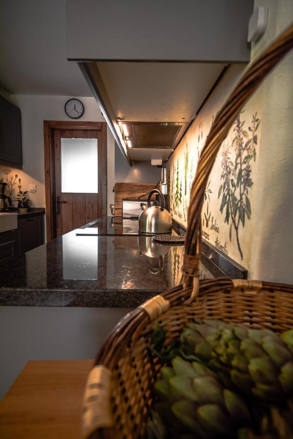 Kuninez, Holiday Home With Summer Kitchen Most na Soči Εξωτερικό φωτογραφία